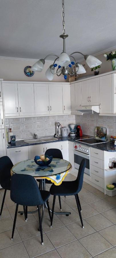 Néa Péramos Sunflower Apartment מראה חיצוני תמונה